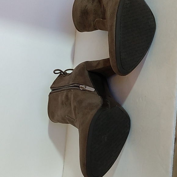 Marc Fisher Brown Taupe Suede Ankle Booties | MF Justice2 Women’s Heels Size 8 - Picture 7 of 11